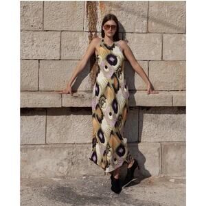 Untitled in Motion Lanelle Maxi Dress SZ L with Fabric Pull
